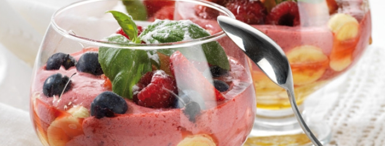 IOGURTE GELADO COM FRUTOS DO BOSQUE